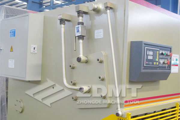 卡套式讨论体.jpg 卡套式讨论体.jpg