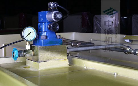 ZDS-640接纳国际高品德液压阀,不漏油,无端障,能实时显现油压,并接纳全金属高压管毗连保障品德.jpg ZDS-640接纳国际高品德液压阀,不漏油,无端障,能实时显现油压,并接纳全金属高压管毗连保障品德.jpg